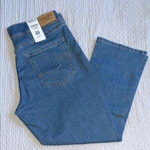 Women Levi’s Pull On Capri Pants